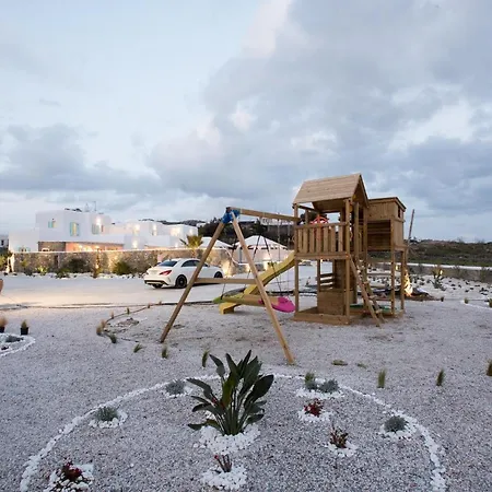 וילה Tiffanys Plintri