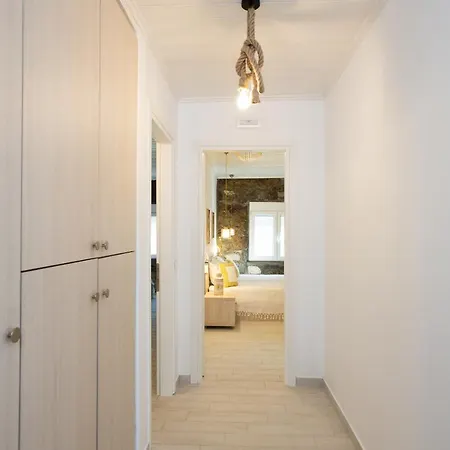 Tiffanys Villa Plintri